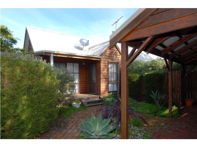 2/22 Kirkwood Avenue, Seaford VIC 3198