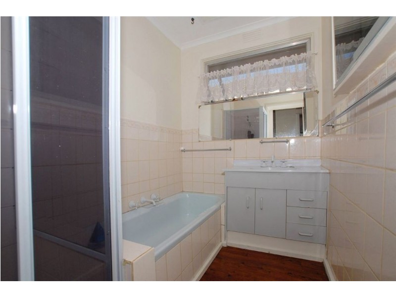 19 Downs Road, Seaford VIC 3198