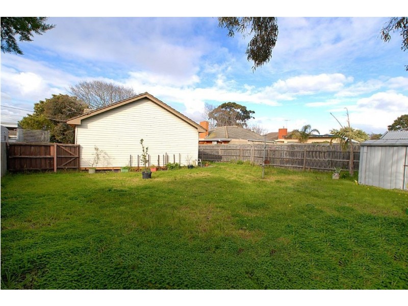 53 Wunalla Road, Seaford VIC 3198