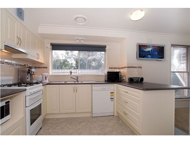 2/49 Boonong Avenue, Seaford VIC 3198