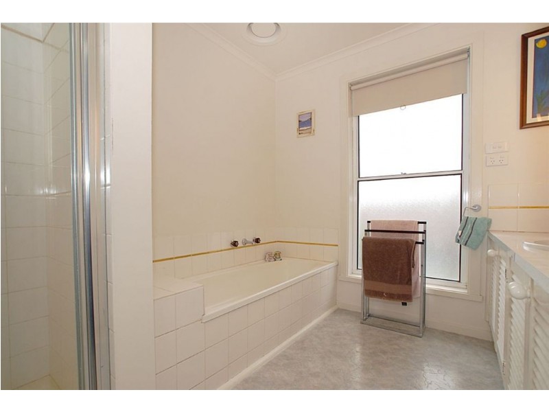 2/49 Boonong Avenue, Seaford VIC 3198