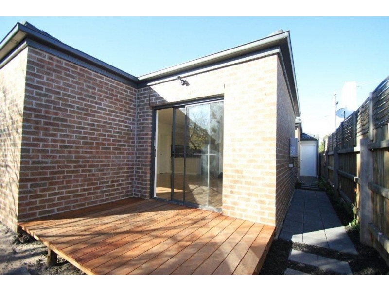 2 Madden Street, Seaford VIC 3198