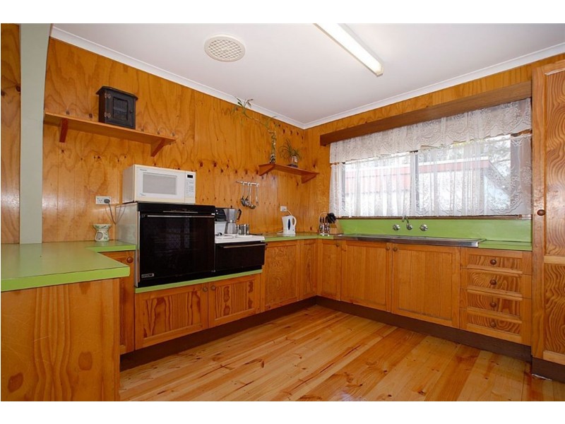 6 Manyung Court, Seaford VIC 3198