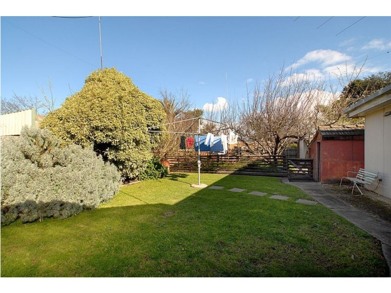 18 Austin Road, Seaford VIC 3198