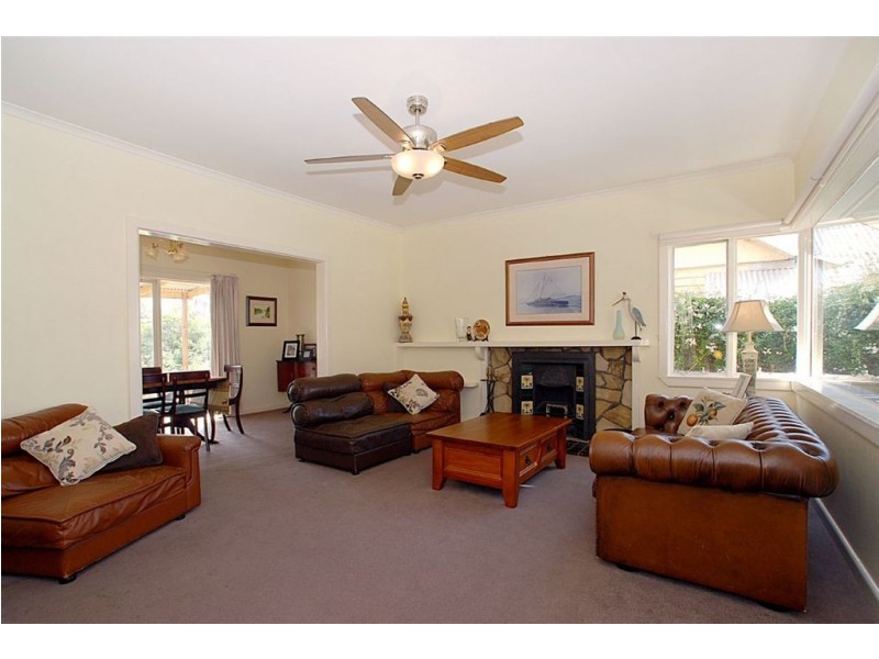 38 Fortescue Avenue, Seaford VIC 3198