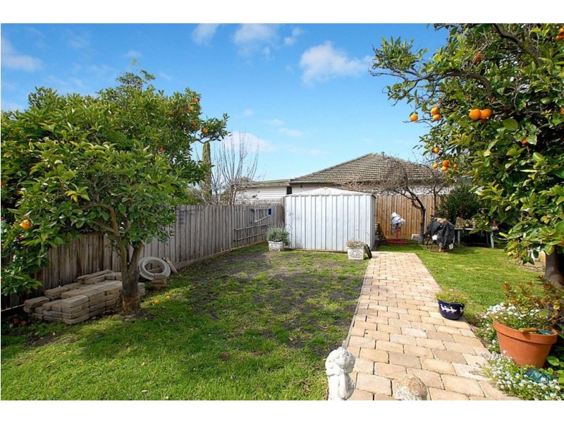 4 Park Street, Seaford VIC 3198