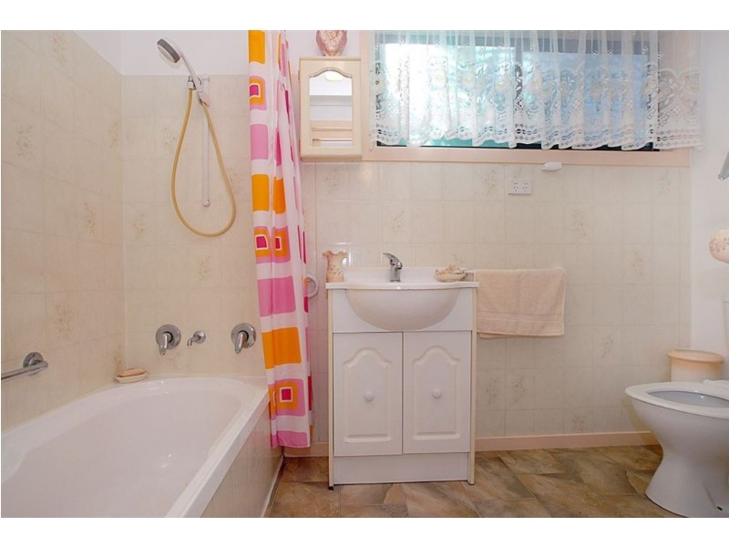 192 Frankston Dandenong Road, Seaford VIC 3198