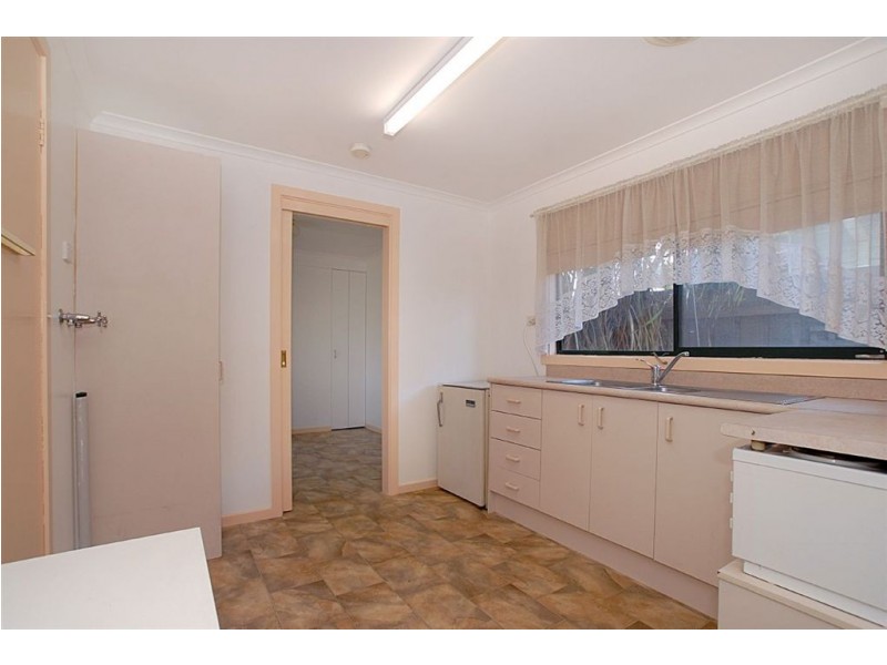 192 Frankston Dandenong Road, Seaford VIC 3198