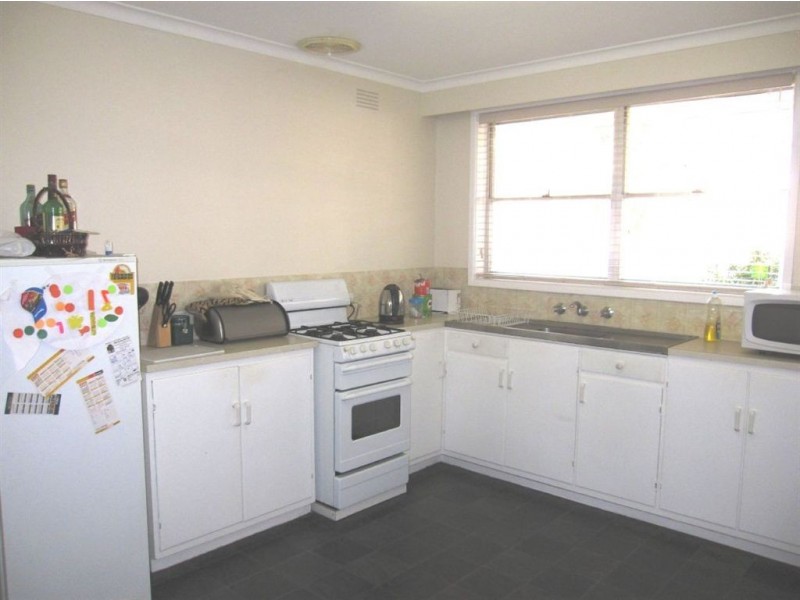 17 McCulloch Avenue, Seaford VIC 3198