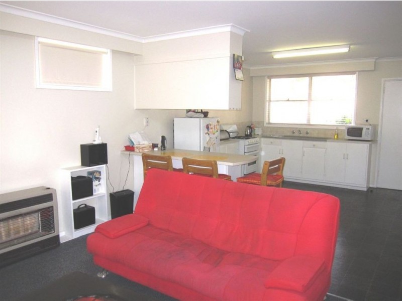 17 McCulloch Avenue, Seaford VIC 3198