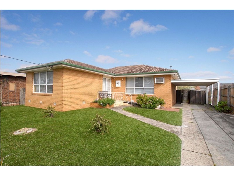 8 Selsey Street, Seaford VIC 3198