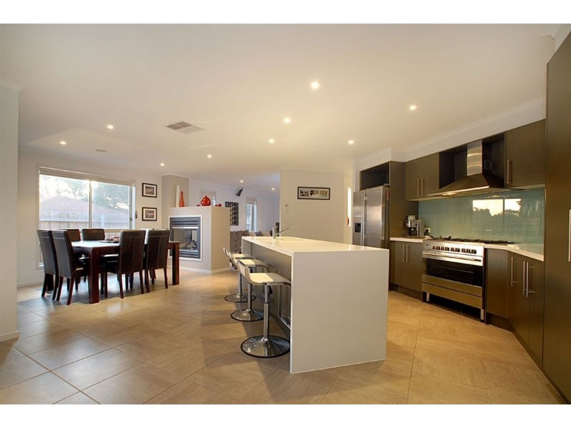 46 Milroy Crescent, Seaford VIC 3198
