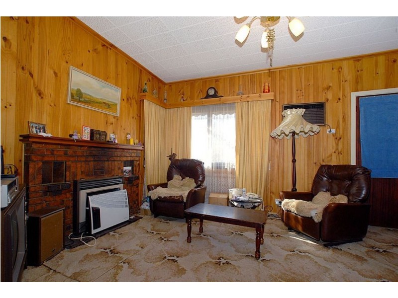 18 Austin Road, Seaford VIC 3198