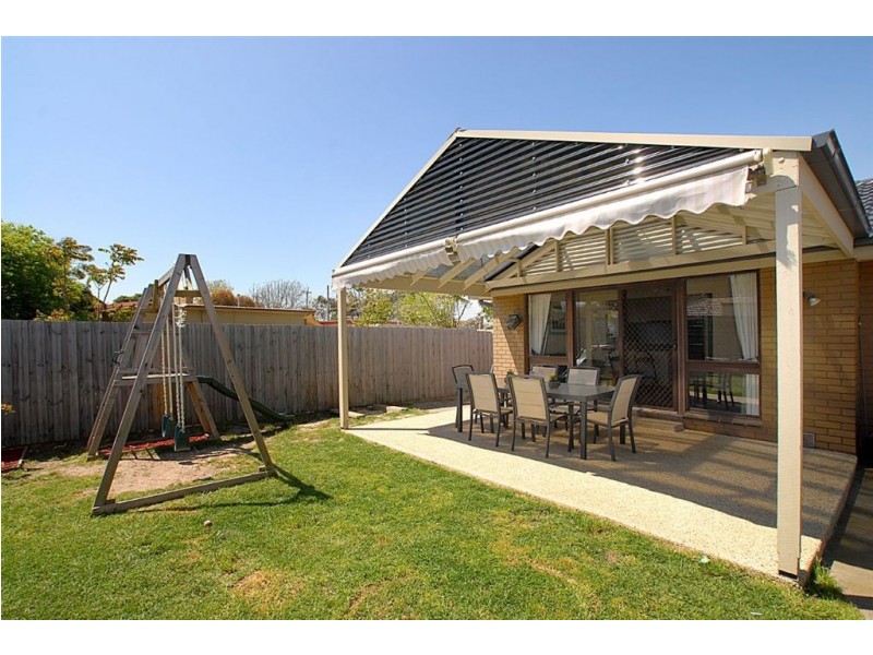 8 Fortescue Avenue, Seaford VIC 3198