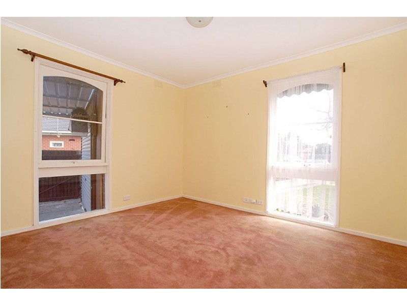 8 Elandra Court, Seaford VIC 3198