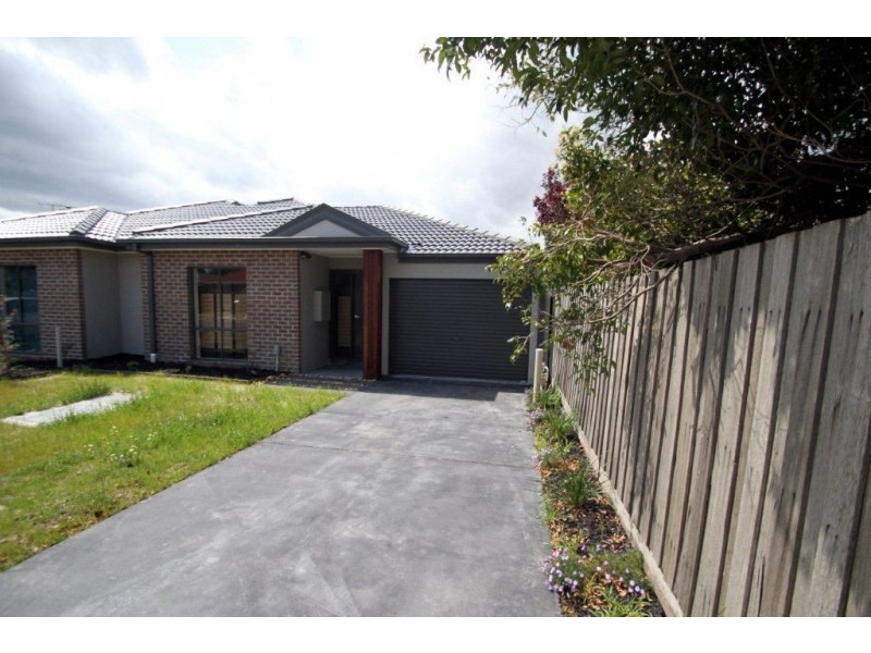 4A Madden Street, Seaford VIC 3198