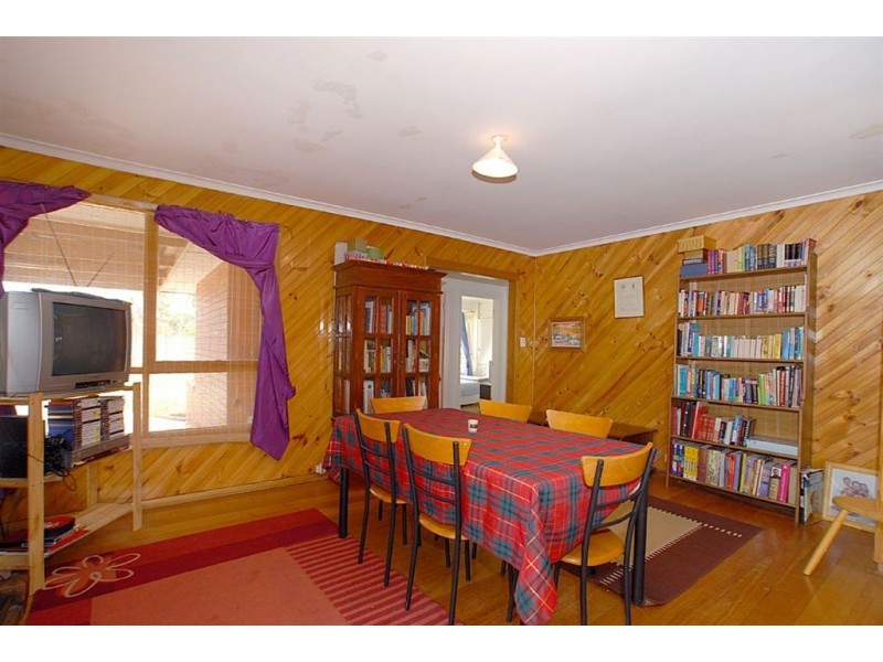 26 Carrington Avenue, Seaford VIC 3198