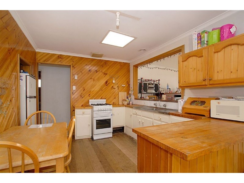 26 Carrington Avenue, Seaford VIC 3198