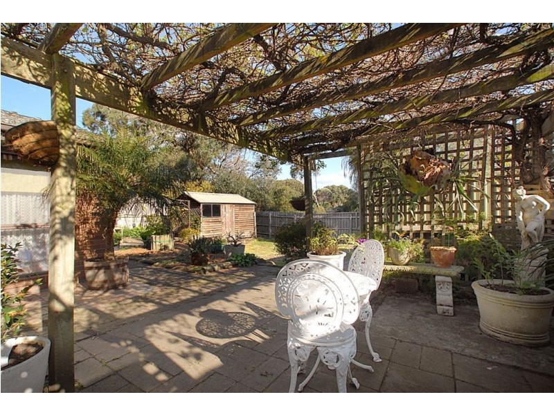 12 Clovelly Parade, Seaford VIC 3198