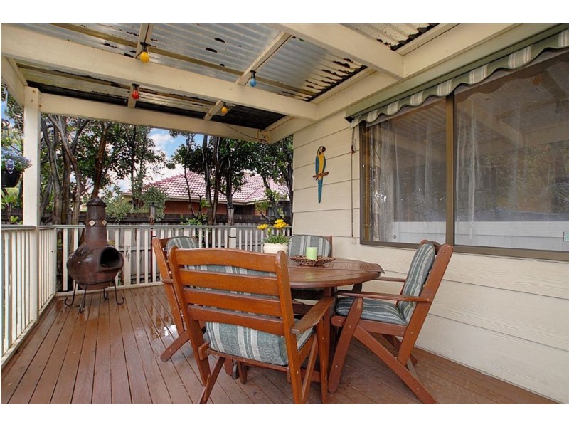 2A Mountain View Crescent, Seaford VIC 3198