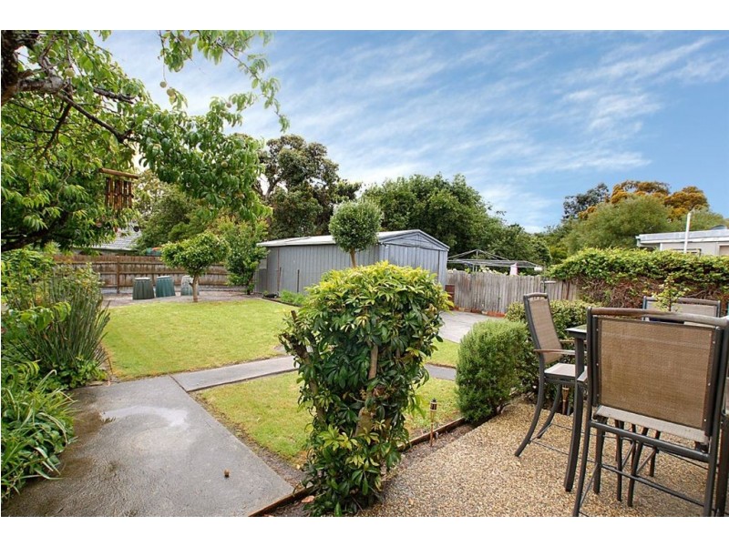 15 Aleppo Crescent, Frankston North VIC 3200