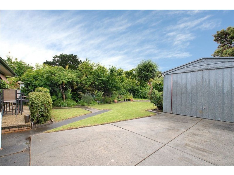 15 Aleppo Crescent, Frankston North VIC 3200