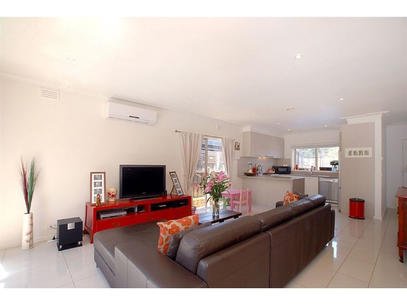 4 Scott Street, Seaford VIC 3198