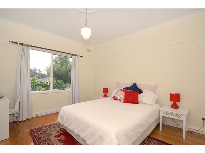 137 Nepean Highway, Seaford VIC 3198