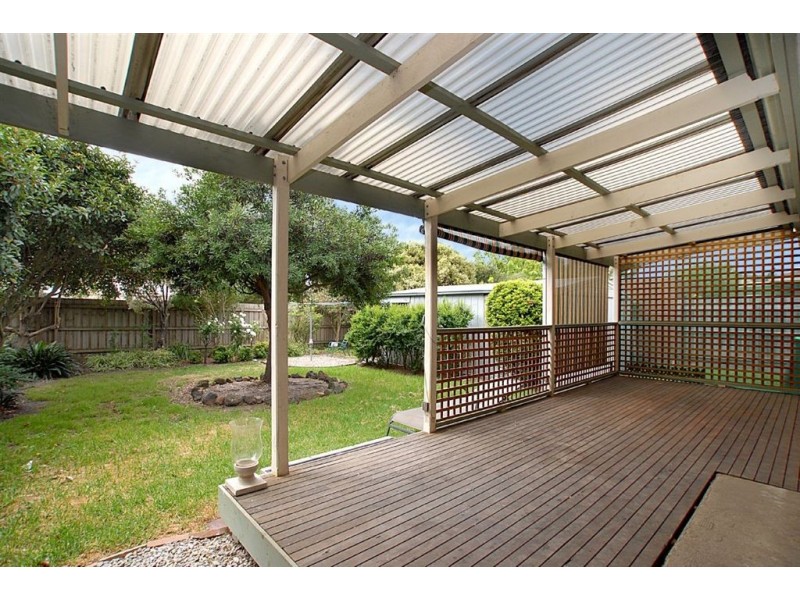 37 Maple Street, Seaford VIC 3198