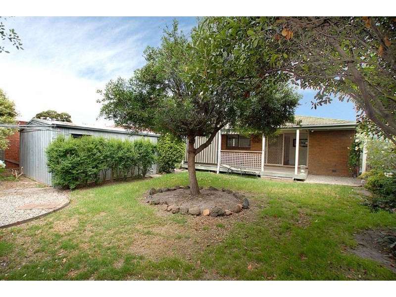 37 Maple Street, Seaford VIC 3198