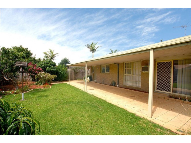 11 Lucas Crescent, Seaford VIC 3198