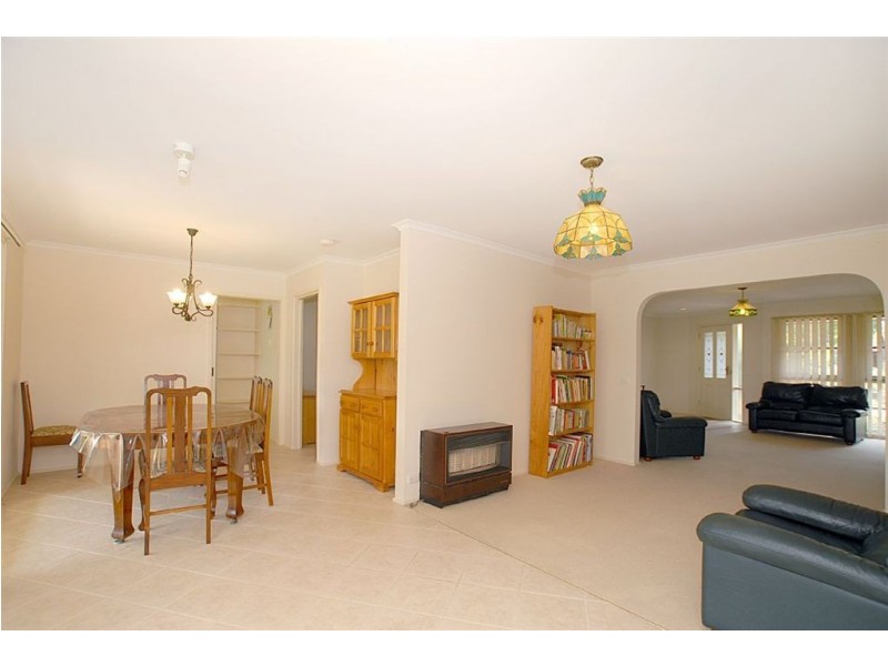 11 Lucas Crescent, Seaford VIC 3198