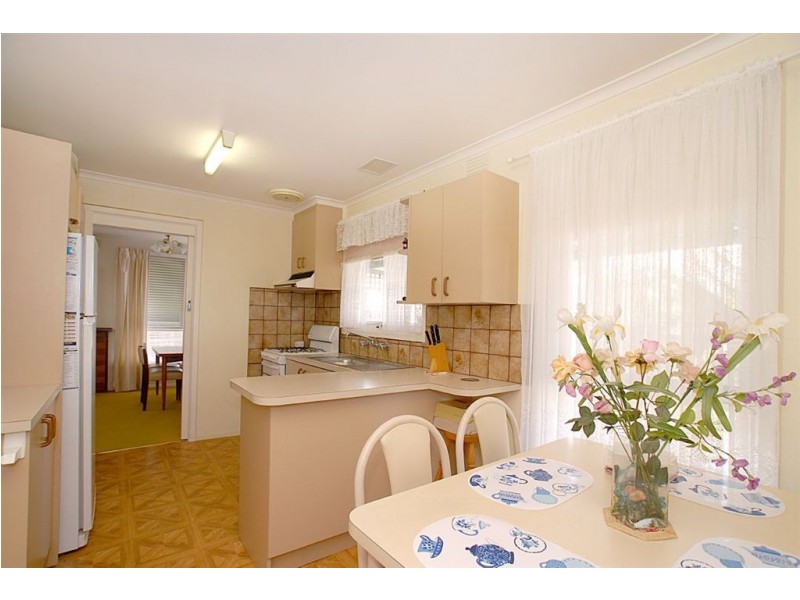 30 Hayman Avenue, Seaford VIC 3198