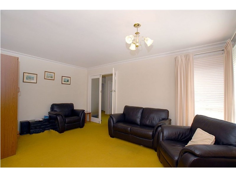30 Hayman Avenue, Seaford VIC 3198