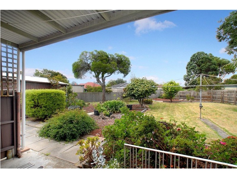 30 Hayman Avenue, Seaford VIC 3198