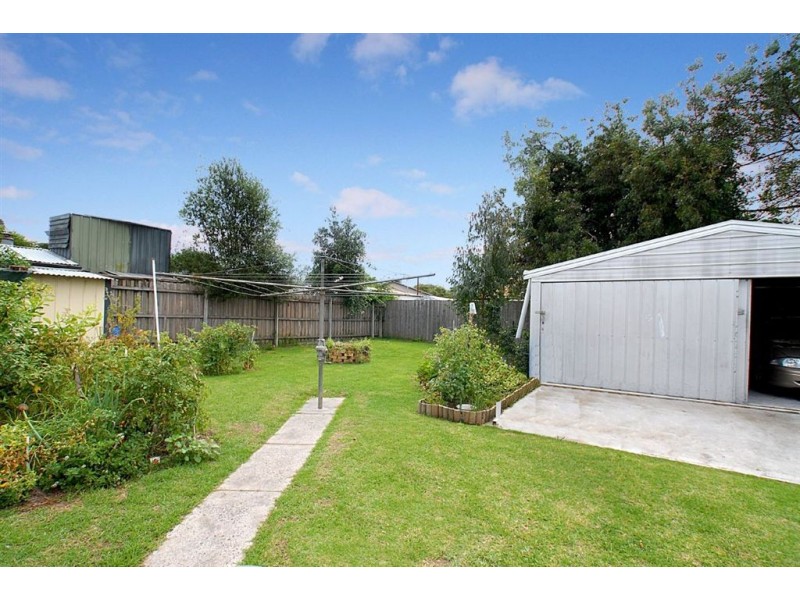 5 Burdett Street, Frankston North VIC 3200