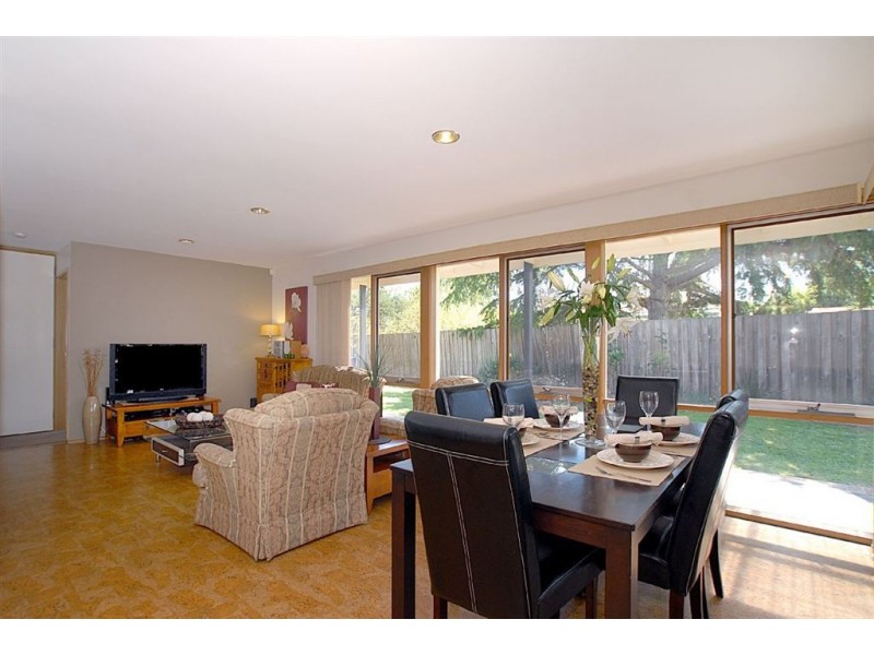 72 Kirkwood Avenue, Seaford VIC 3198