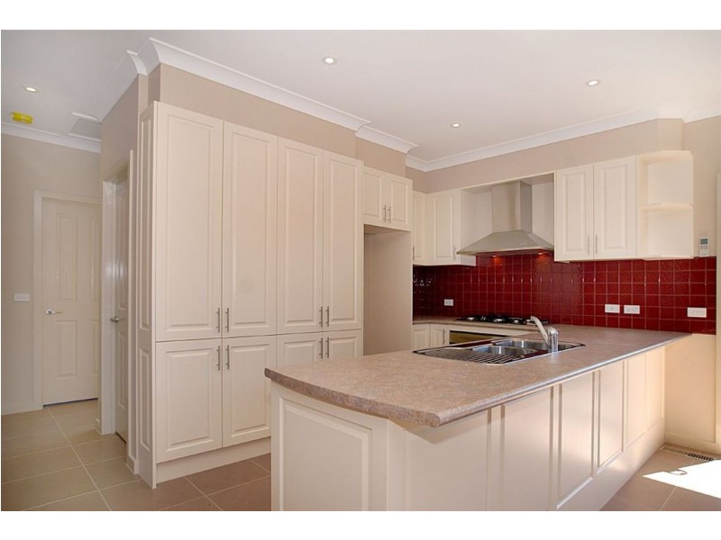 2/6 Molesworth Street, Seaford VIC 3198