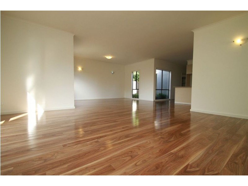 4A Madden Street, Seaford VIC 3198