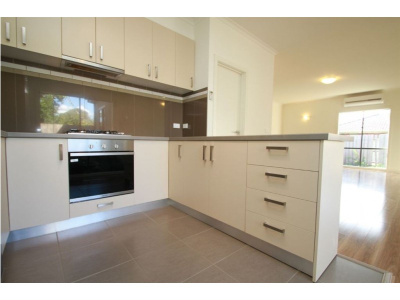 4A Madden Street, Seaford VIC 3198