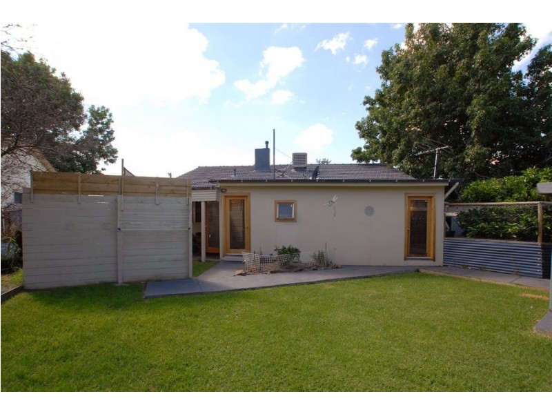 40 Norfolk Crescent, Frankston North VIC 3200