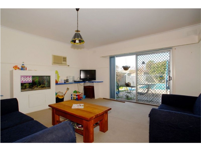 14 Mona Street, Seaford VIC 3198