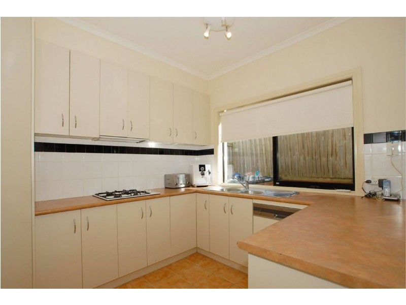 2/197 Nepean Highway, Seaford VIC 3198
