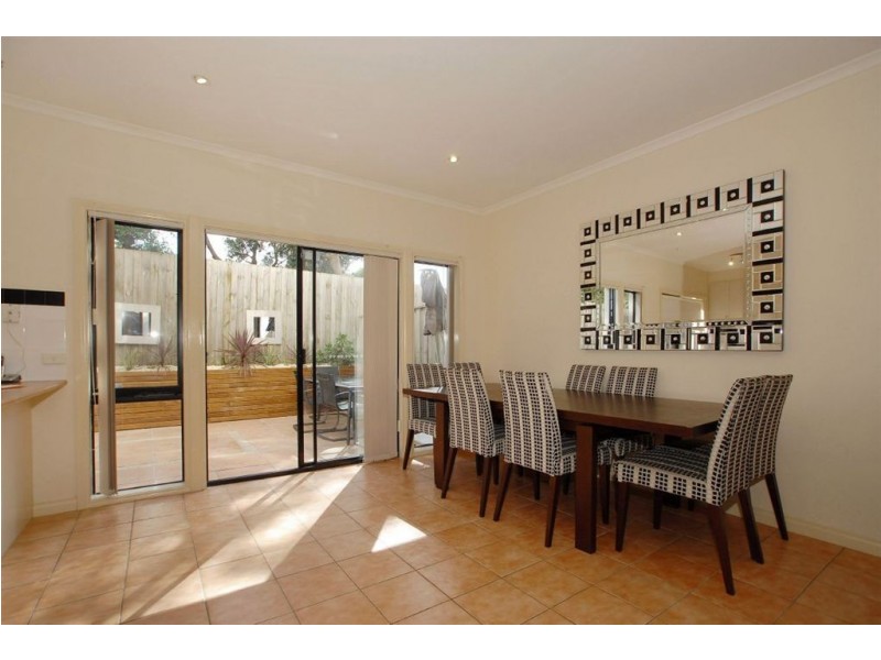 2/197 Nepean Highway, Seaford VIC 3198