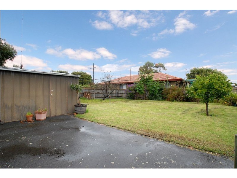 9 Lorna Street, Seaford VIC 3198