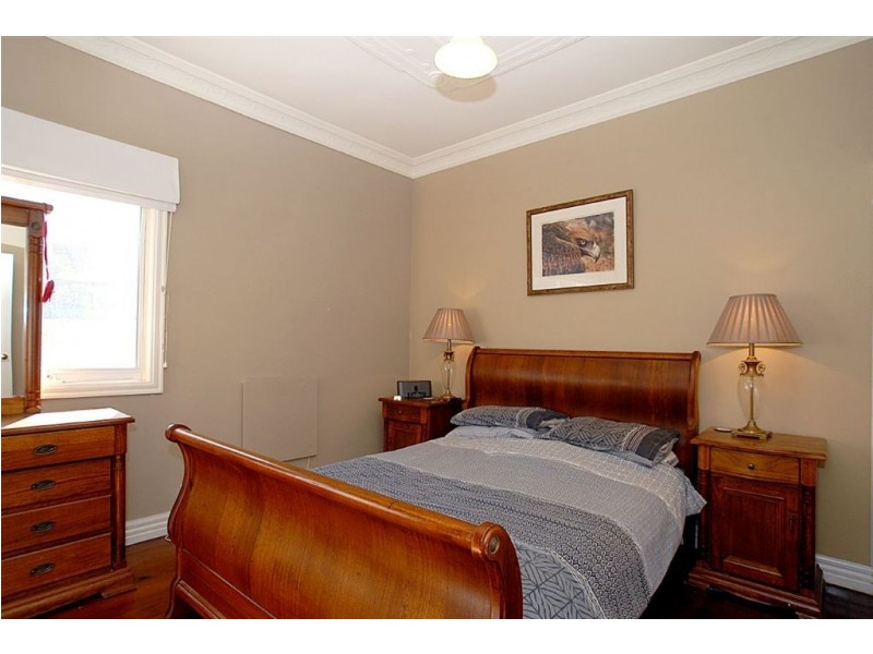 144 Nepean Highway, Seaford VIC 3198