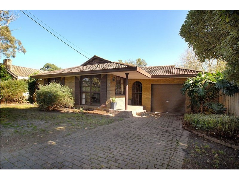 4 Elisdon Drive, Seaford VIC 3198