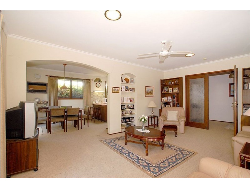 4 Elisdon Drive, Seaford VIC 3198