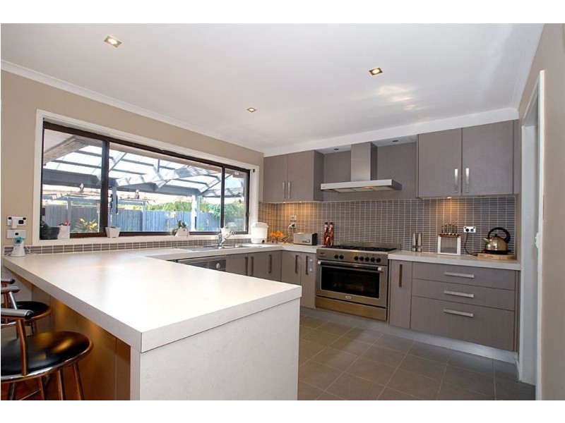 25 McBride Crescent, Seaford VIC 3198