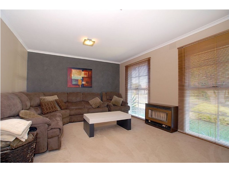 25 McBride Crescent, Seaford VIC 3198